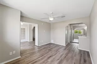 623 E Country Grove Cir, Pearland, TX 77584 - Photo 16