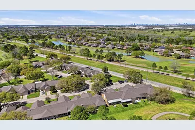 623 E Country Grove Circle, Pearland, TX 77584 - Photo 26