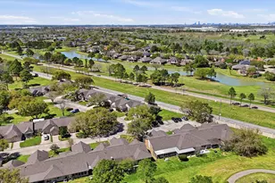 623 E Country Grove Cir, Pearland, TX 77584 - Photo 26
