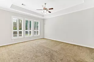 208 Woodside Ct, Clute, TX 77531 - Photo 14