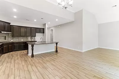 208 Woodside Court, Clute, TX 77531 - Photo 20
