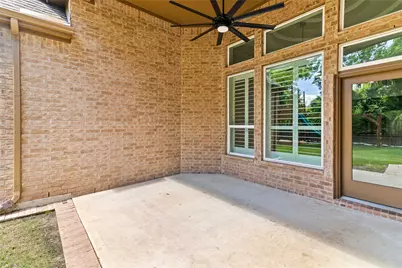 208 Woodside Court, Clute, TX 77531 - Photo 36