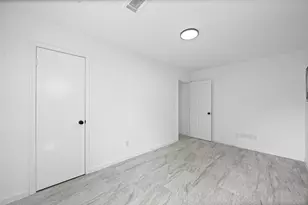 15415 W Hampton Cir, Houston, TX 77071 - Photo 26