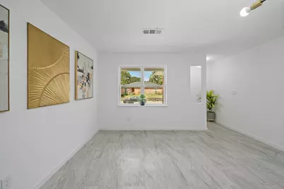 15415 W Hampton Circle, Houston, TX 77071 - Photo 12