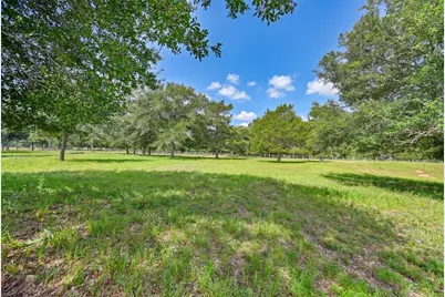 16292 Sycamore Rd, Cat Spring, TX 78933 - Photo 2
