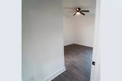 5838 Beldart Street #A/B, Houston, TX 77033 - Photo 14