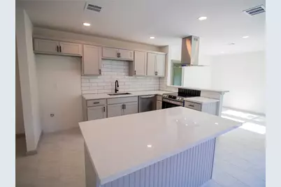 11042 Petworth Drive, Houston, TX 77072 - Photo 16
