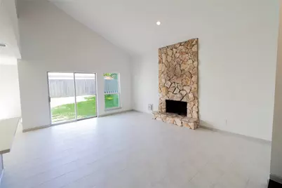 11042 Petworth Drive, Houston, TX 77072 - Photo 10