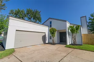 11042 Petworth Dr, Houston, TX 77072 - Photo 2