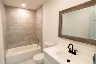 11042 Petworth Dr, Houston, TX 77072 - Photo 30