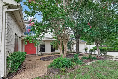 2714 Fairway Drive, Sugar Land, TX 77478 - Photo 2