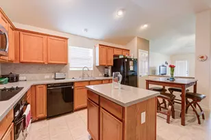 18019 Surrey Lake Ln, Richmond, TX 77407 - Photo 6