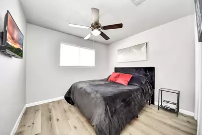 5825 Village Forest Court, Houston, TX 77092 - Photo 14