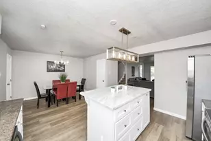 5825 Village Forest Ct, Houston, TX 77092 - Photo 6