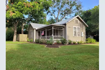 105 E Germania Street, Brenham, TX 77833 - Photo 1