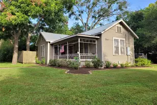 105 E Germania St, Brenham, TX 77833 - Photo 1