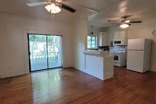 105 E Germania St, Brenham, TX 77833 - Photo 4