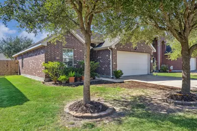 3039 Boxwood Springs Lane, Dickinson, TX 77539 - Photo 2