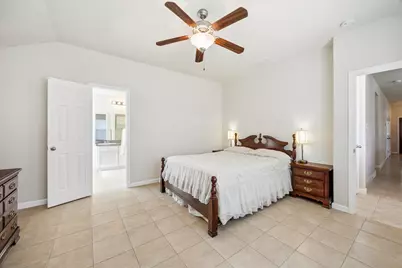 3039 Boxwood Springs Lane, Dickinson, TX 77539 - Photo 18