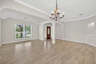 7902 Fall Hollow Dr, Houston, TX 77041 - Photo 4