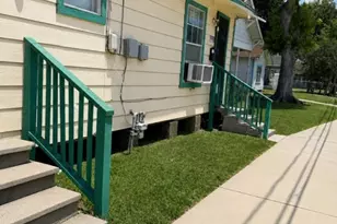 716 S 79th St, Houston, TX 77012 - Photo 4
