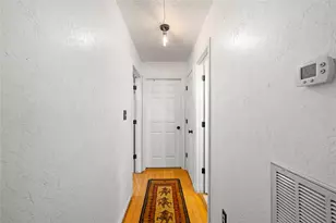 9895 Hickory Ridge Dr, Conroe, TX 77303 - Photo 16