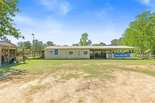 9895 Hickory Ridge Dr, Conroe, TX 77303 - Photo 32