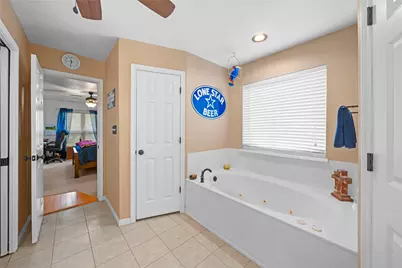 9895 Hickory Ridge Drive, Conroe, TX 77303 - Photo 20