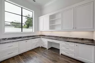 5517 Sturbridge Dr, Houston, TX 77056 - Photo 24