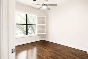 11020 Ave Malkenu Ave, Houston, TX 77043 - Photo 18