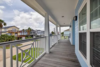 22516 Bay Point Drive, Galveston, TX 77554 - Photo 18