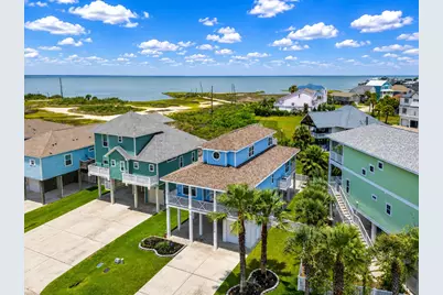 22516 Bay Point Drive, Galveston, TX 77554 - Photo 2