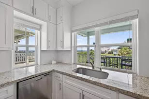 22516 Bay Point Dr, Galveston, TX 77554 - Photo 8