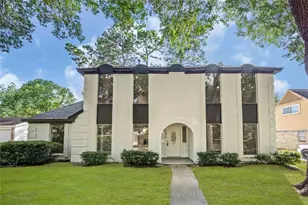 14015 Cleobrook Dr, Houston, TX 77070 - Photo 2