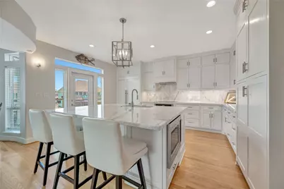 1303 Outrigger, Tiki Island, TX 77554 - Photo 8