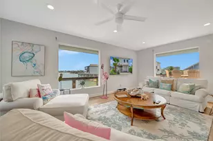 1303 Outrigger, Tiki Island, TX 77554 - Photo 14