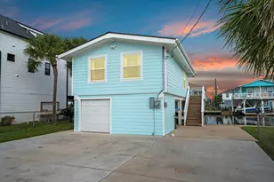 16708 Cabeza De Vaca, Jamaica Beach, TX 77554 - Photo 2