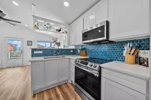 16708 Cabeza De Vaca, Jamaica Beach, TX 77554 - Photo 12