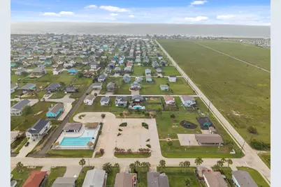 16708 Cabeza De Vaca, Jamaica Beach, TX 77554 - Photo 32