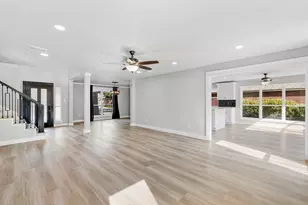 3202 Hickory Falls Dr, Kingwood, TX 77345 - Photo 10