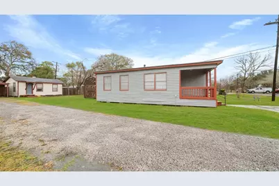 1516 1/2 2nd Street, League City, TX 77573 - Photo 2