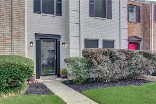 1147 Country Pl Dr, Houston, TX 77079 - Photo 2