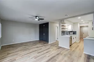 1147 Country Pl Dr, Houston, TX 77079 - Photo 16