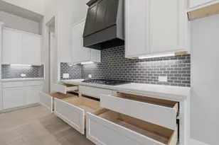 22038 Gateway Arch Dr, Porter, TX 77365 - Photo 12