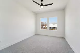 320 E Main St, La Porte, TX 77571 - Photo 30