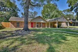 2107 Timberlane, Conroe, TX 77301 - Photo 2