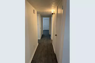 2107 Timberlane, Conroe, TX 77301 - Photo 8