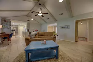 2107 Timberlane, Conroe, TX 77301 - Photo 6