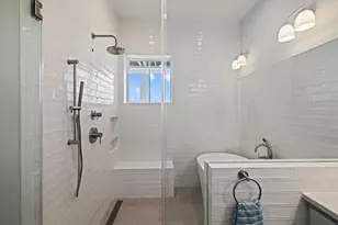 2602 E Seaside Dr, Galveston, TX 77550 - Photo 16