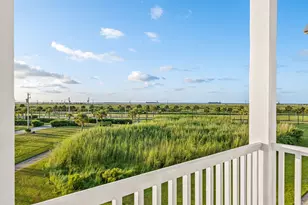 2602 E Seaside Dr, Galveston, TX 77550 - Photo 26